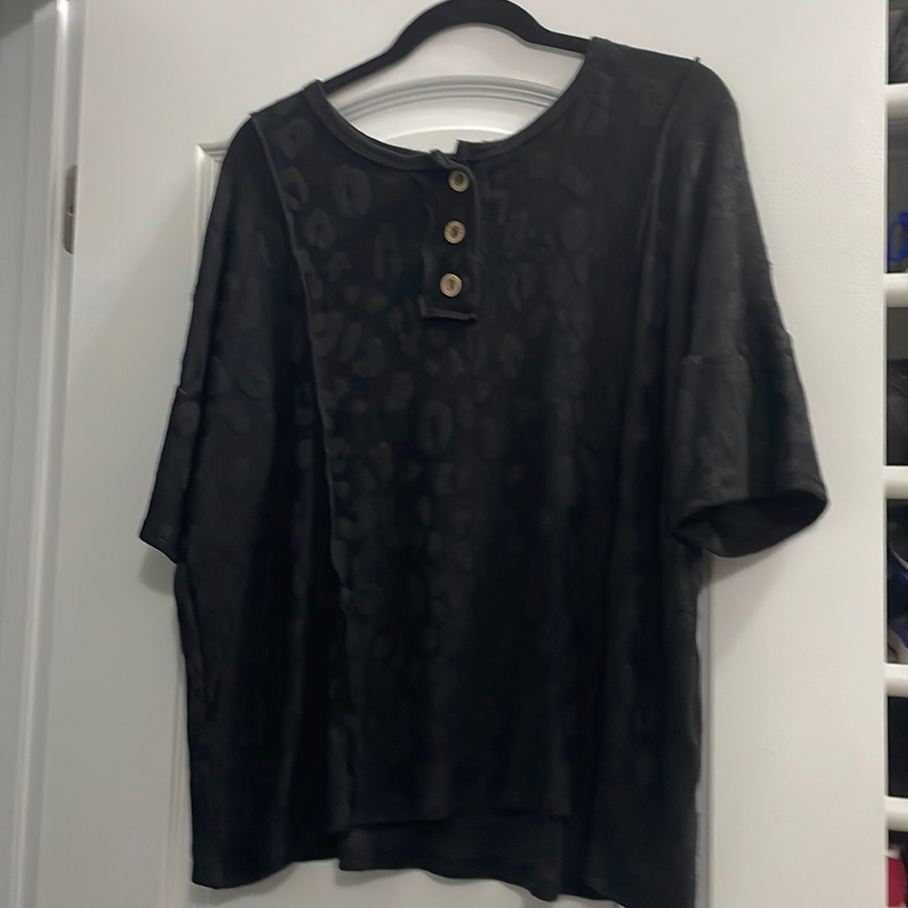 Bombom size XL elbow length top